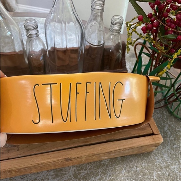 RAE DUNN ORANGE “STUFFING” LARGE CERAMIC CASSEROLE DISH